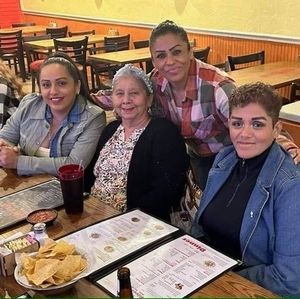 Meet your Posher, Angelica